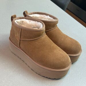 UGG Classic Ultra Mini Platform boots
